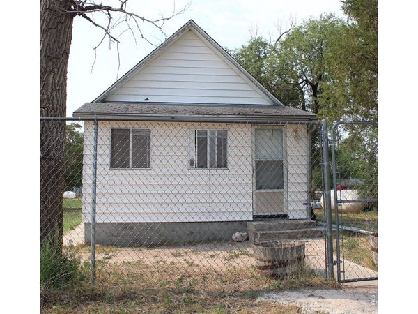 208 Cheyenne Ave, Grover, CO 80729