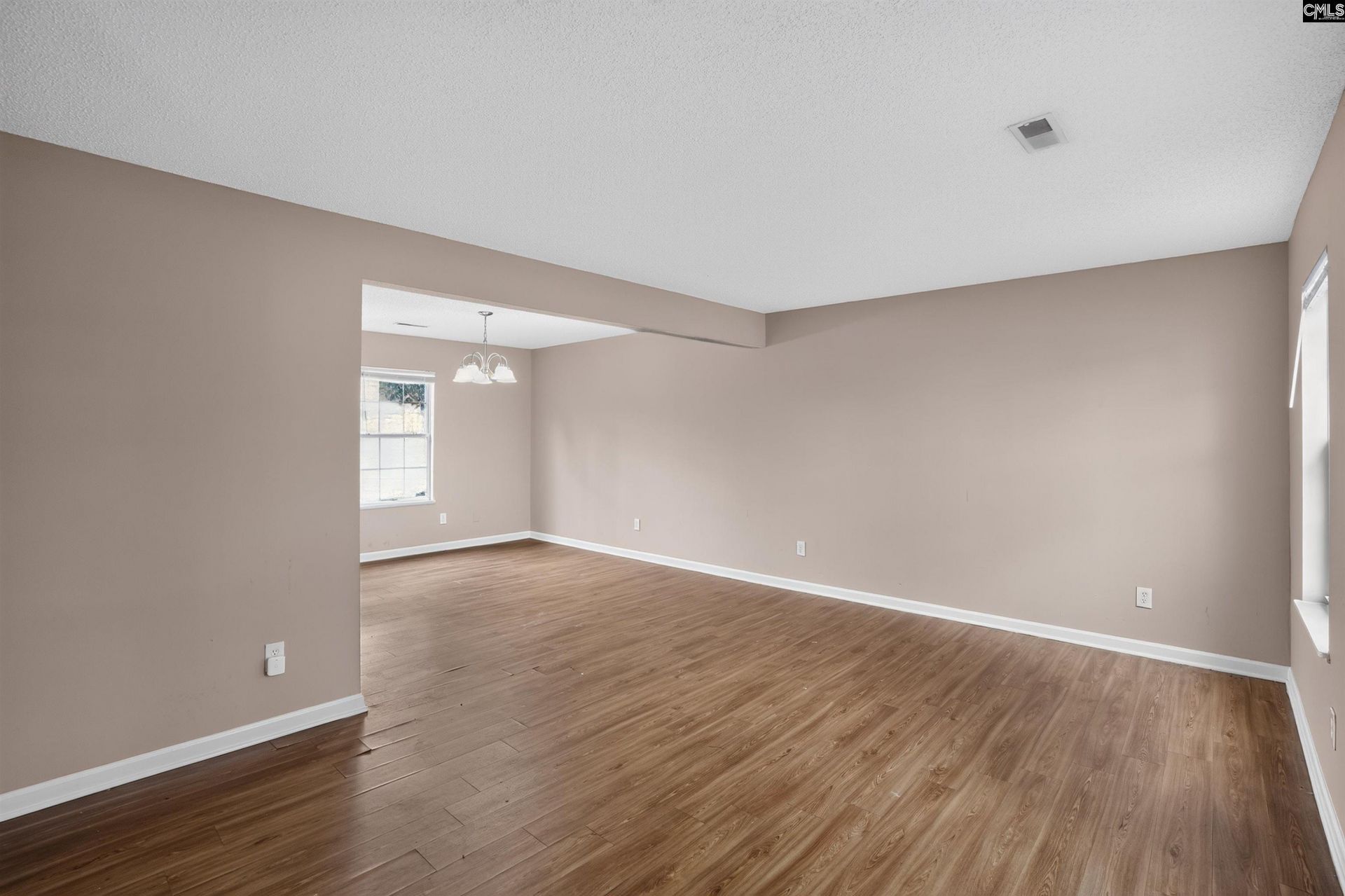 11 High Glen Court  Photo 11