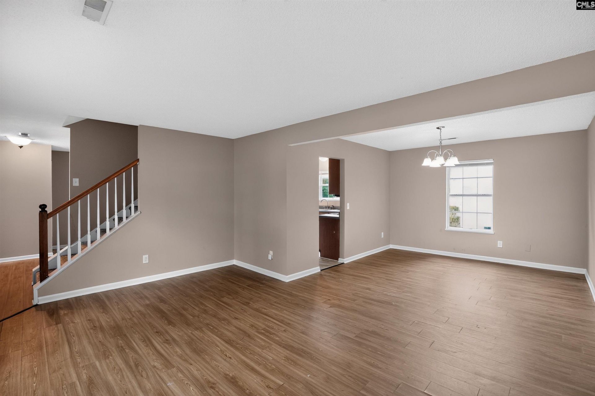 11 High Glen Court  Photo 9