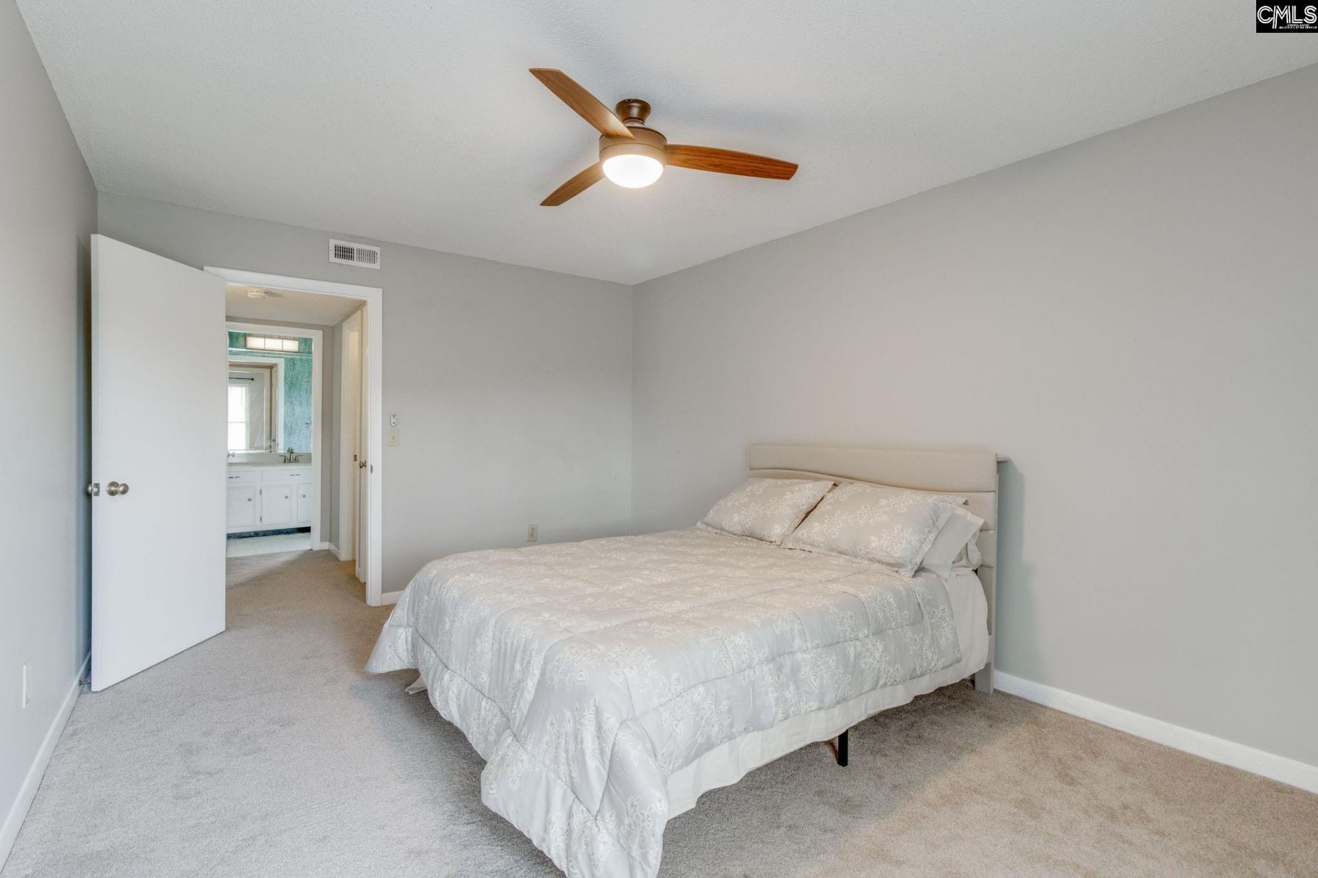 3600 Chateau Drive Photo 16