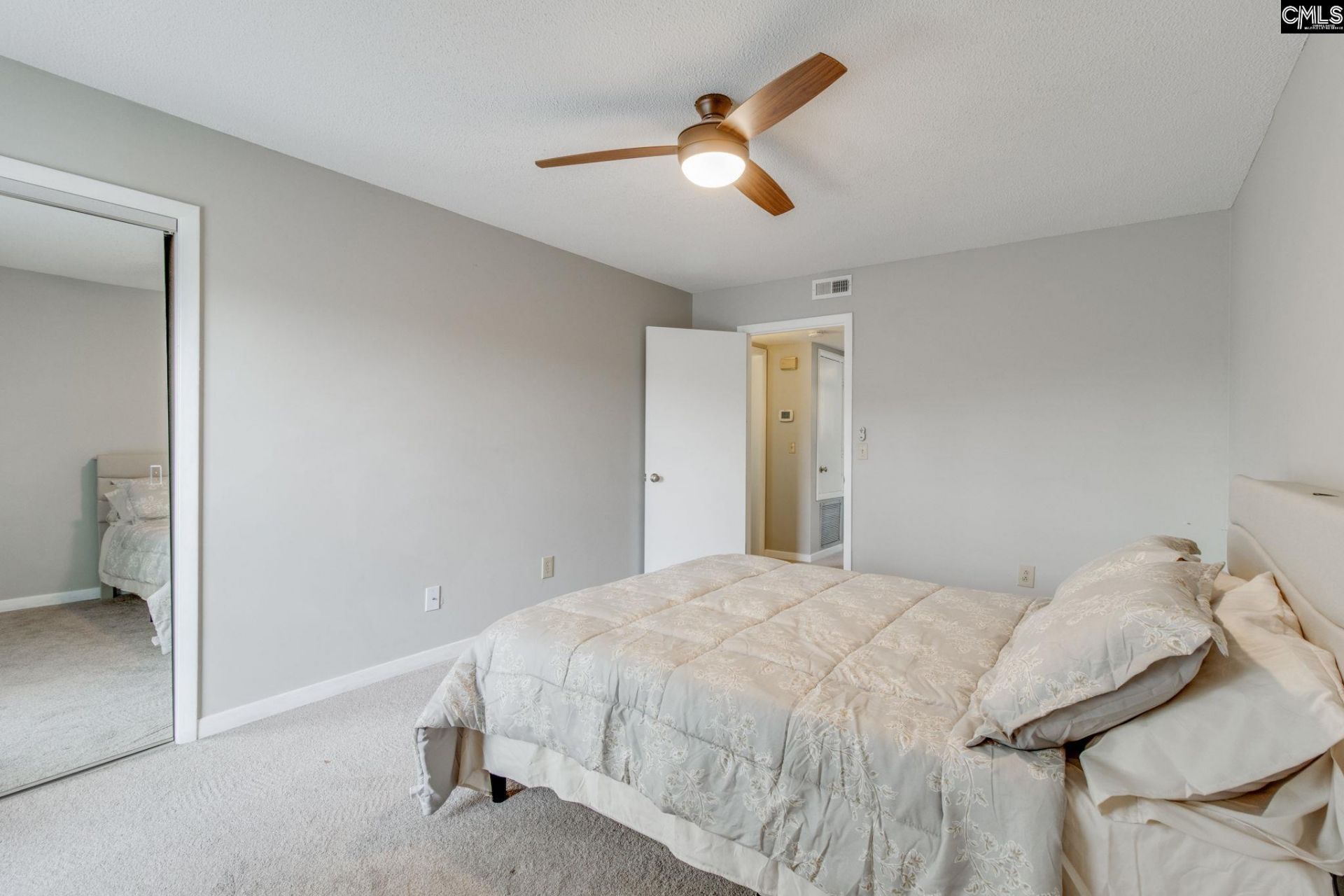 3600 Chateau Drive Photo 17