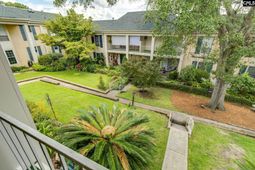 3600 Chateau Drive photo 4