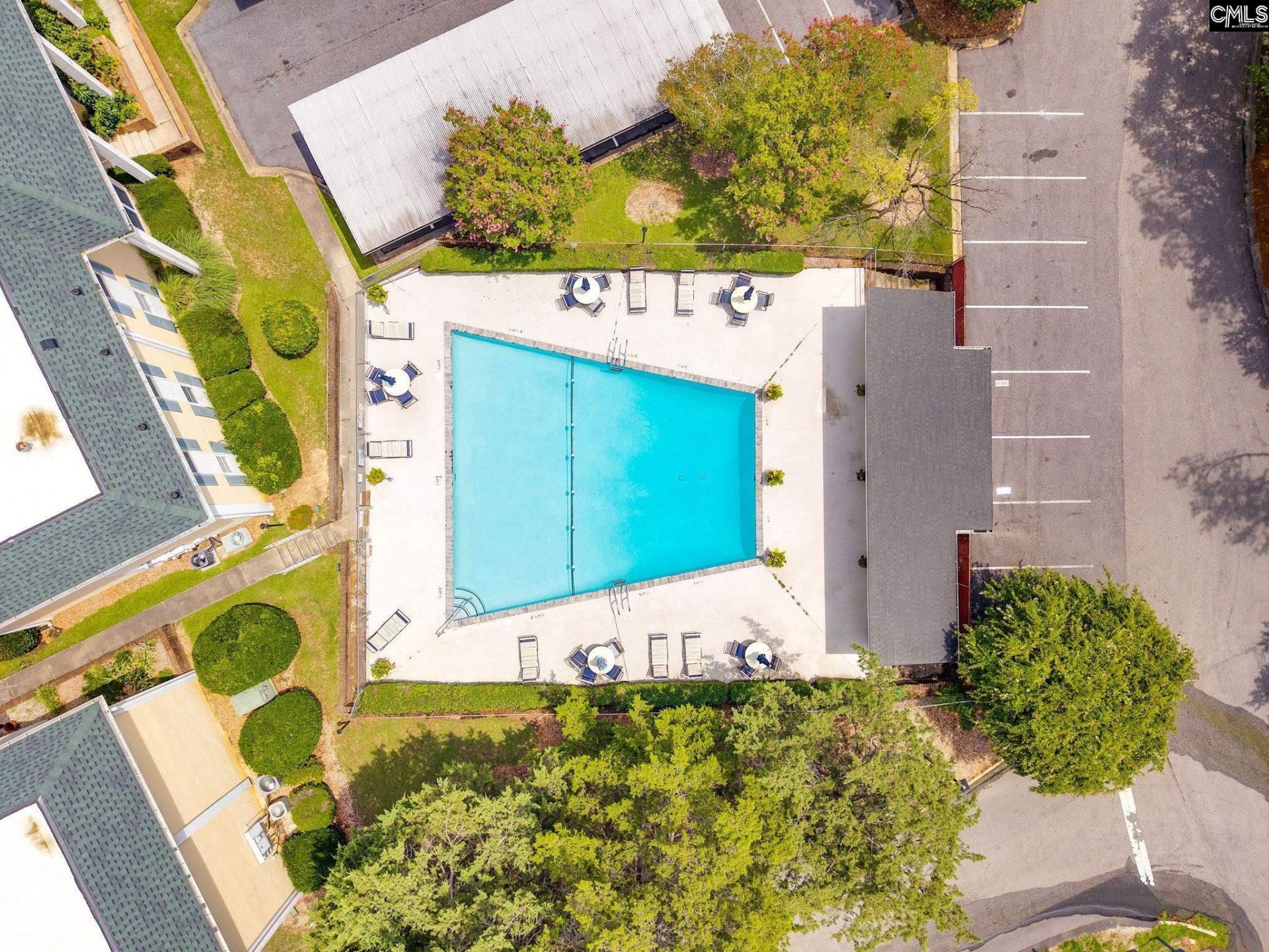 3600 Chateau Drive Photo 24