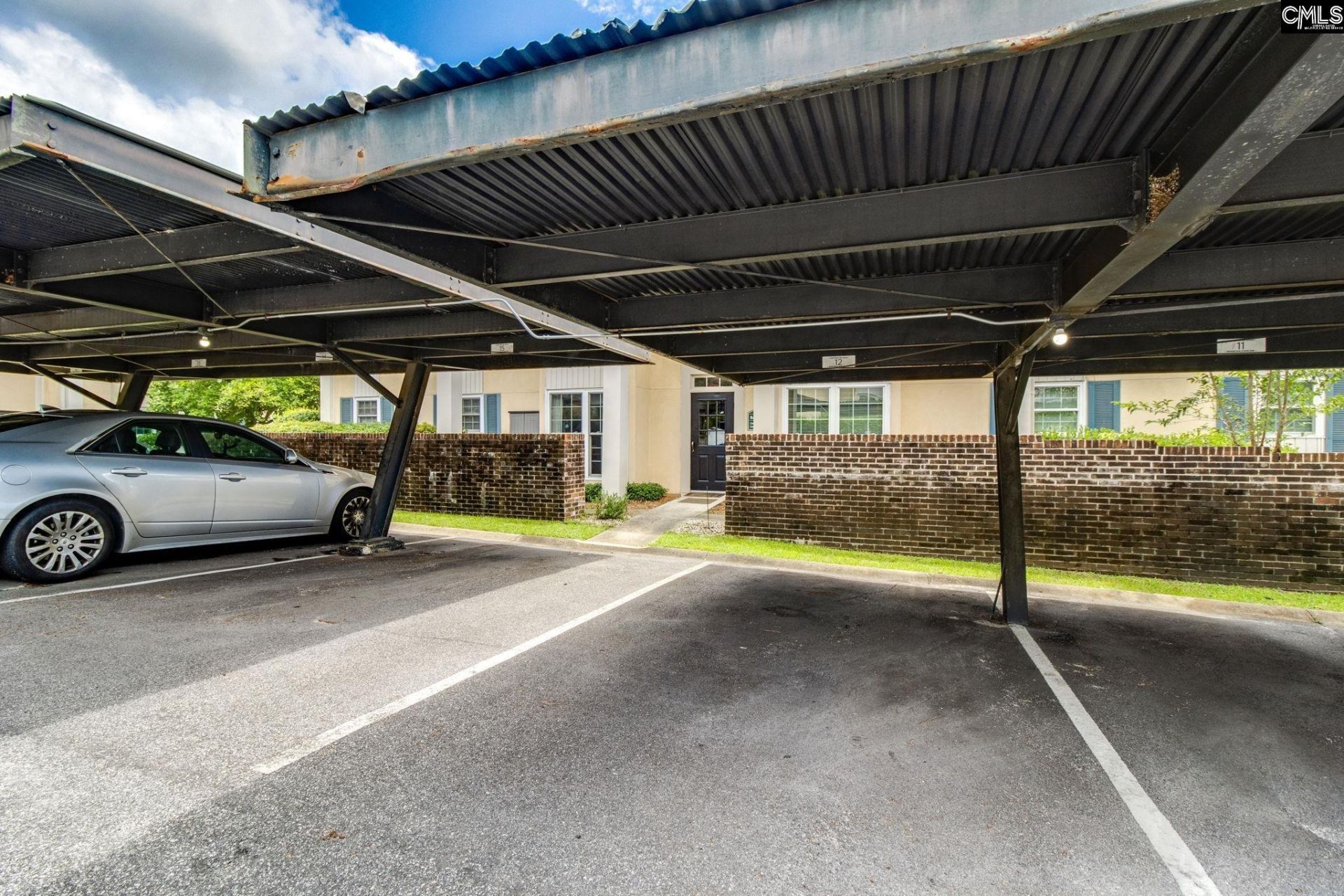 3600 Chateau Drive Photo 25