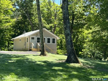 59 Silver Lake Shore , Sharon, CT 06069