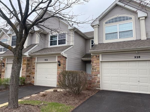 930 MESA Drive , Lake In The Hills, IL 60156