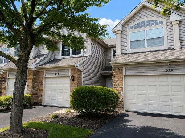 930 MESA Drive , Lake In The Hills, IL 60156