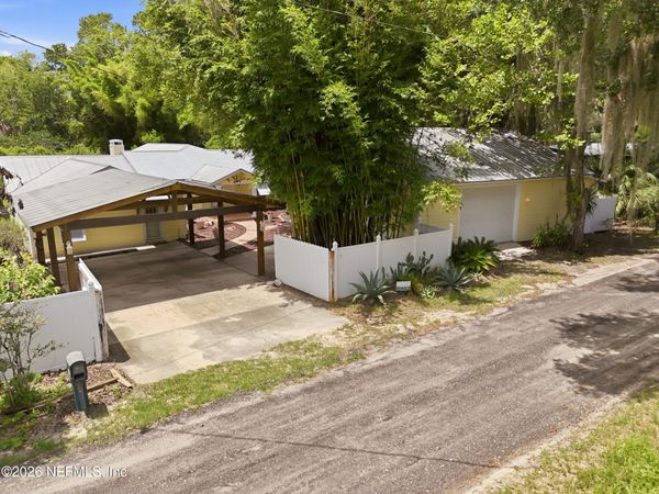 7932 BREEZY POINT Road W, Melrose, FL 32666