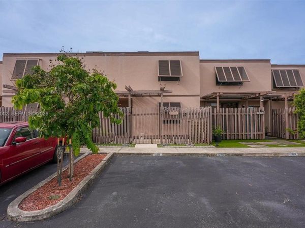 12316 NW 11th Ct , Pembroke Pines, FL 33026