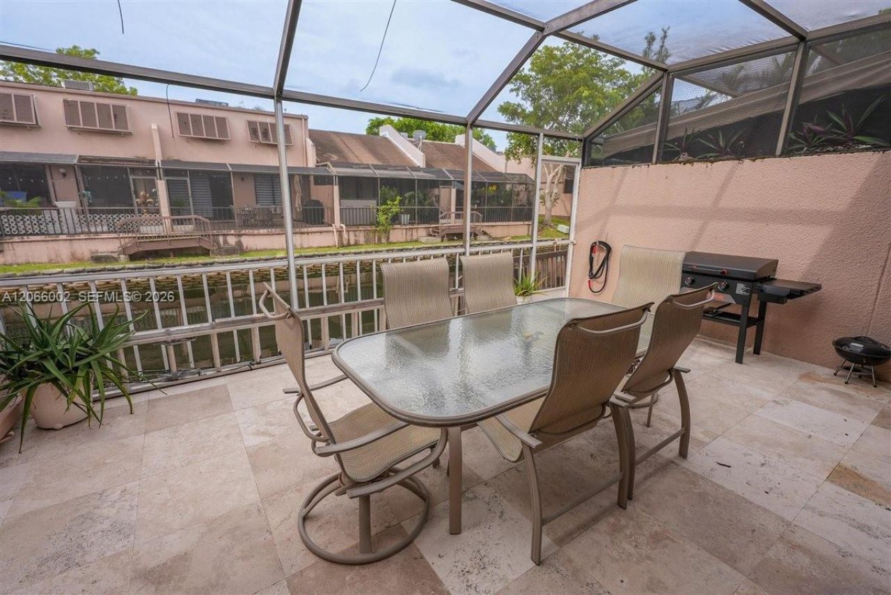 12316 NW 11th Ct, Pembroke Pines, FL 33026 Photo