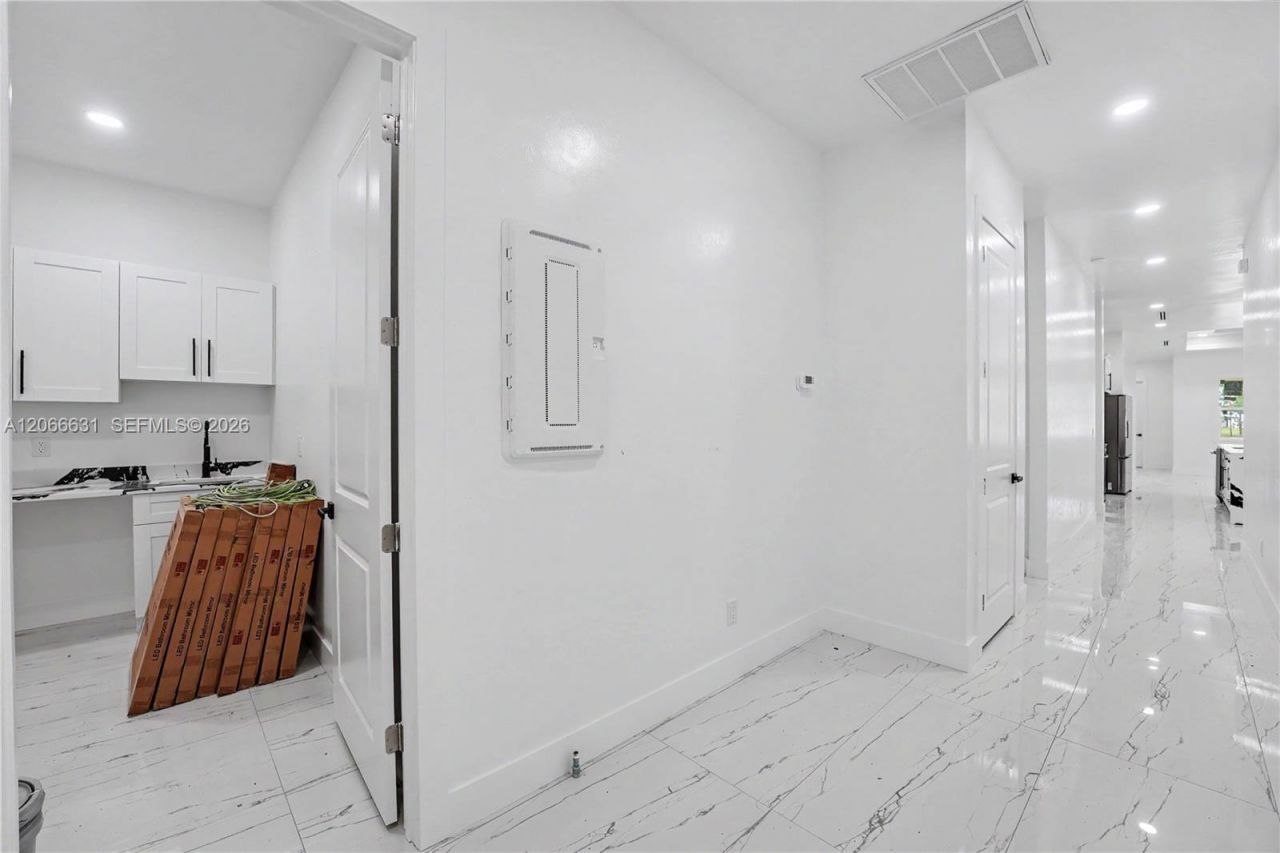 1113 Leroy Ave, Lehigh Acres, FL 33972 Photo