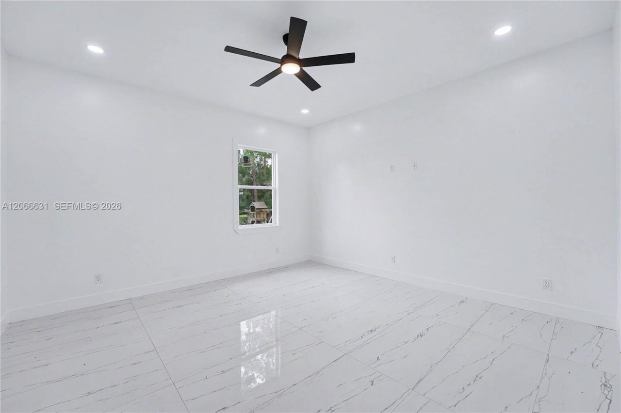 1113 Leroy Ave, Lehigh Acres, FL 33972 Photo