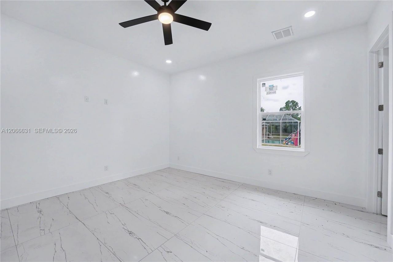 1113 Leroy Ave, Lehigh Acres, FL 33972 Photo