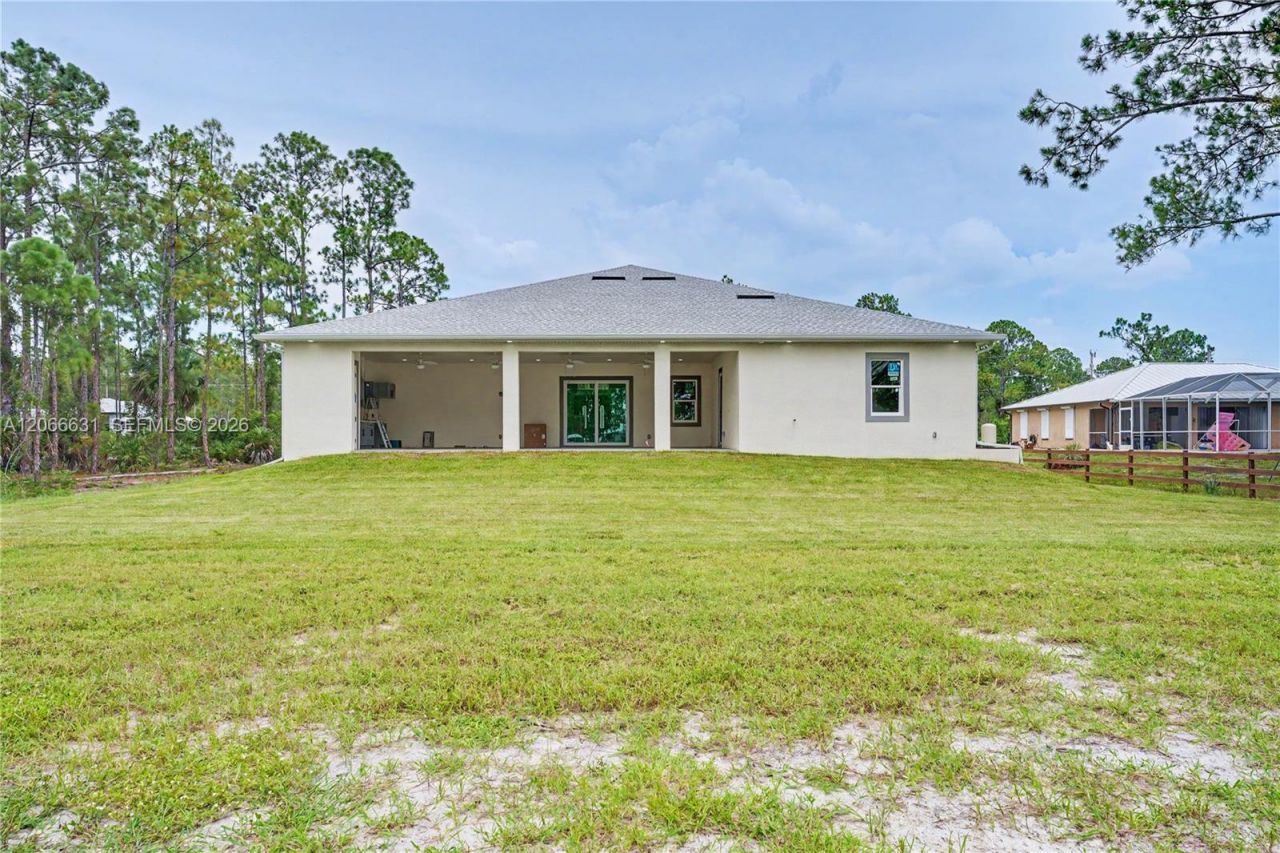 1113 Leroy Ave, Lehigh Acres, FL 33972 Photo