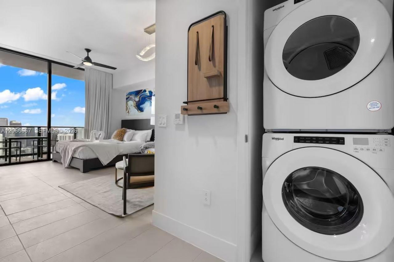 601 NE 1 Ave , Unit PH-4912, Miami, FL 33132 Photo