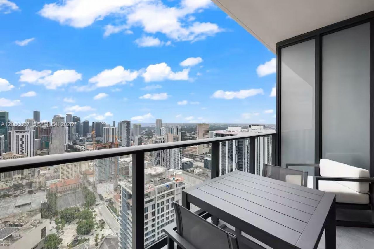 601 NE 1 Ave , Unit PH-4912, Miami, FL 33132 Photo