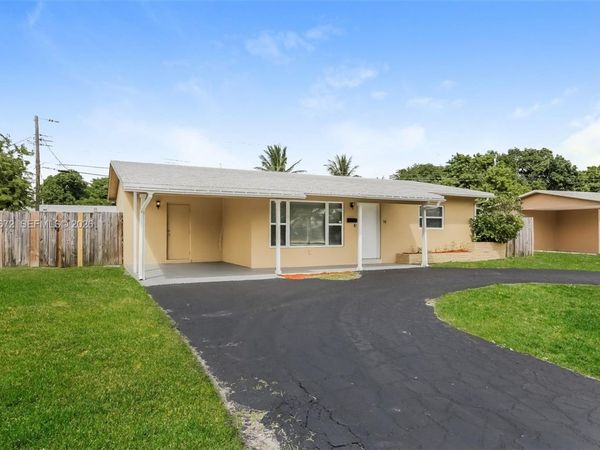 711 NE 30th St , Pompano Beach, FL 33064