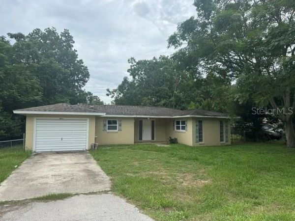 12 SPRING LOOP , OCALA, FL 34472
