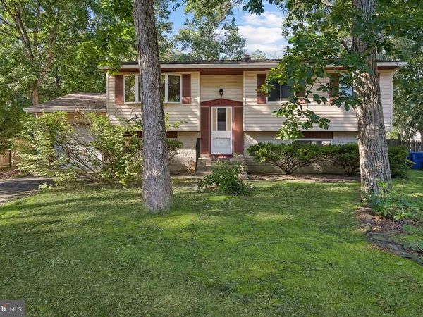 424 CALIFORNIA TRAIL, BROWNS MILLS, NJ 08015