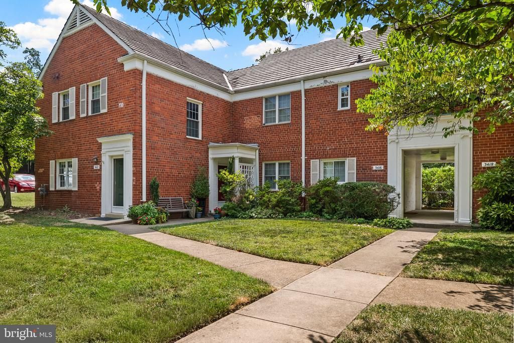 3414 Gunston Road, Alexandria, VA 22302 Main Photo