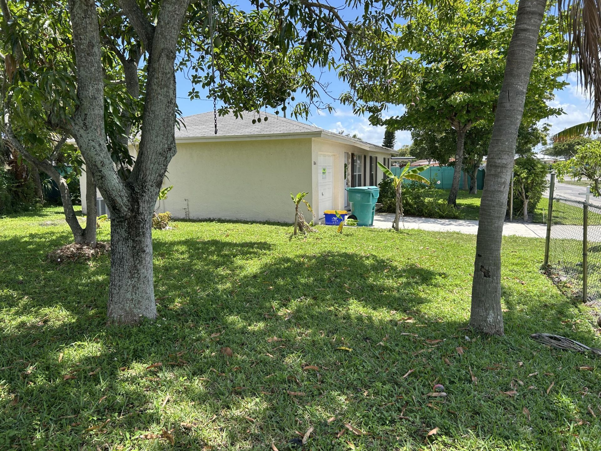806 NW 1st Street, Boynton Beach, FL 33435 Photo