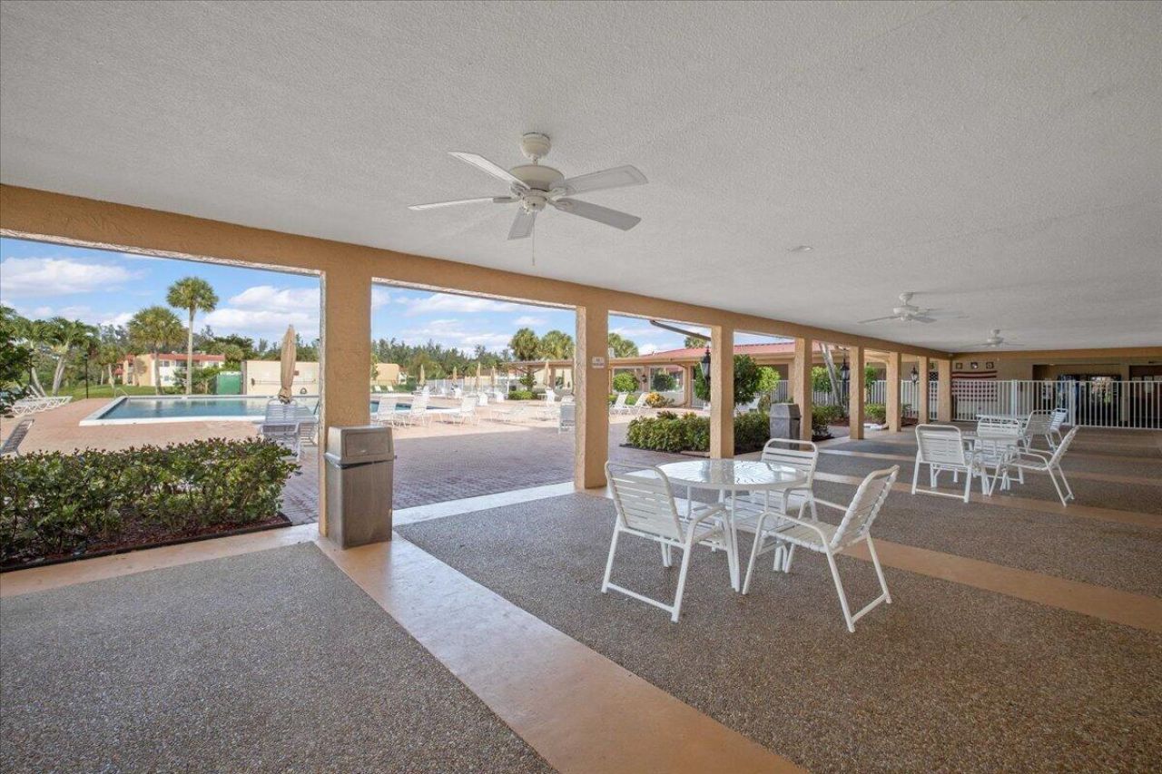 154 Lake Barbara Drive, West Palm Beach, FL 33411 Photo