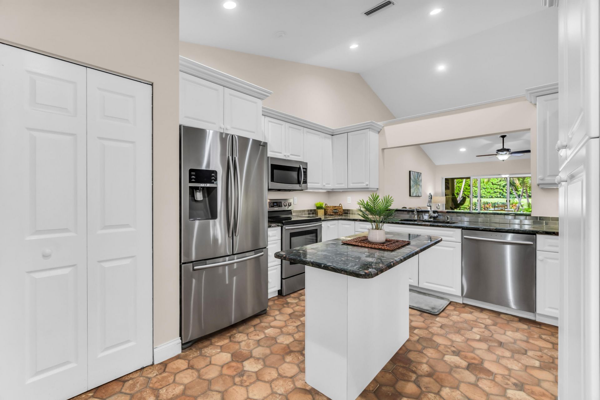 7943 Lake Sands Drive, Delray Beach, FL 33446 Photo