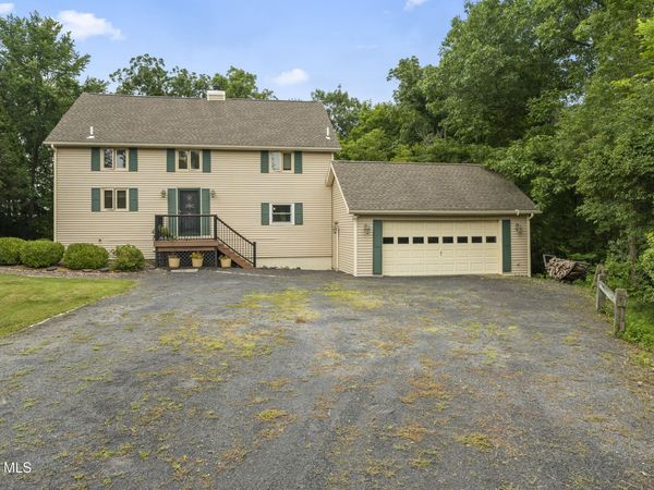 28 Juniper Lane, Athens, NY 12015