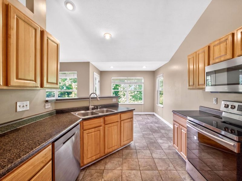 7001 Lucia Drive, Burlington, KY 41005 Photo 8