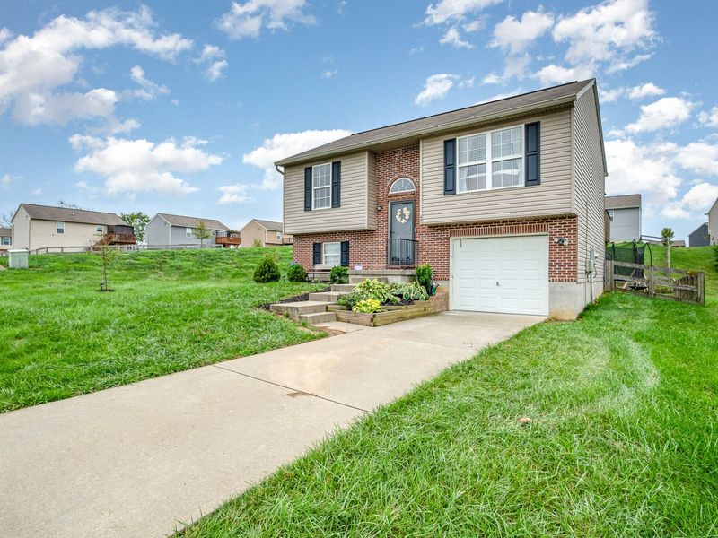401 Lost Creek Drive, Walton, KY 41094 Photo 2