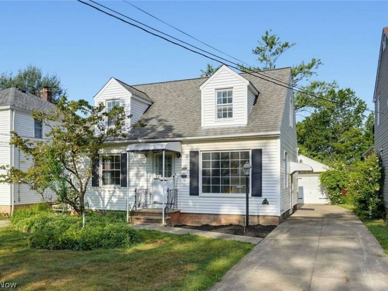 864 Lincoln Boulevard, Bedford, OH 44146 Photo 2