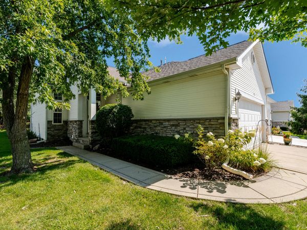 206 Fieldstone Drive , Chesterton, IN 46304
