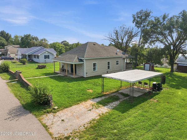 427 LOMBAR STREET, Iberia, MO 65486