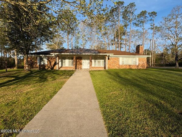 29129 J P Ladner Road, Pass Christian, MS 39571