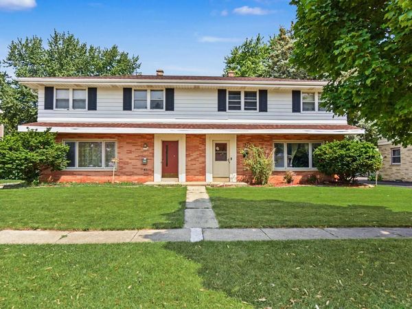 5111 Maplewood DRIVE, Unit 5113, Greendale, WI 53129