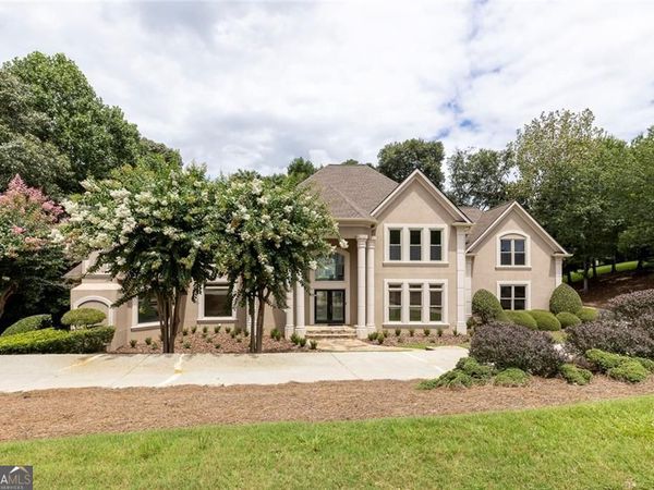 8445 Sentinae Chase Drive, Roswell, GA 30076