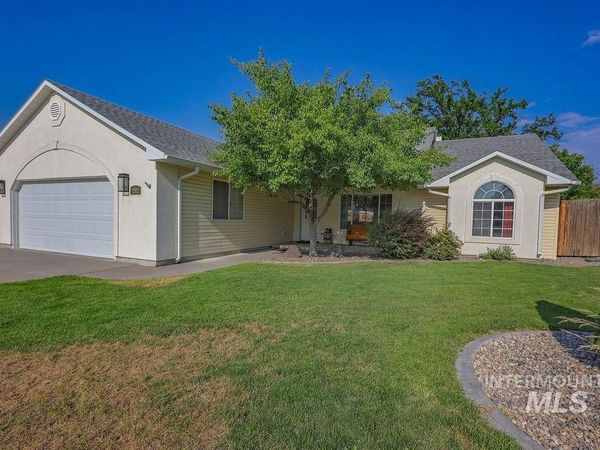292 Whispering Pine, Twin Falls, ID 83301