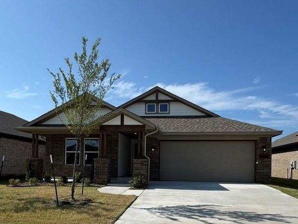 20090 Woodrock Street, Harrah, OK 73045