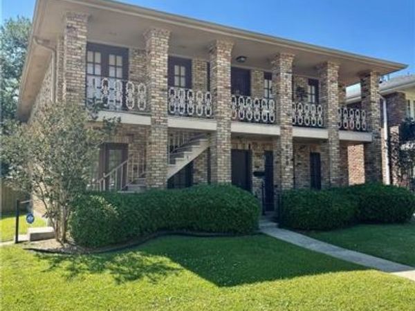 6700 PONTCHARTRAIN Boulevard , New Orleans, LA 70124