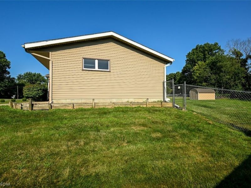577 Catalina Drive, Akron, OH 44319 Photo 13