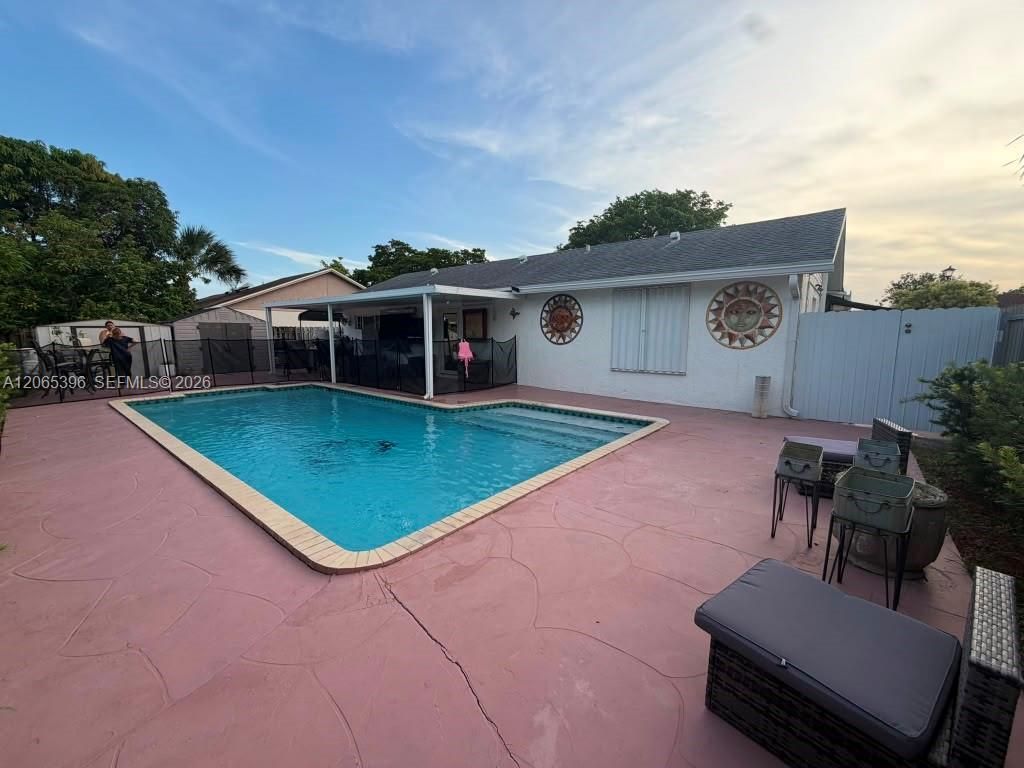 19631 NW 57th Pl , Hialeah, FL 33015 Photo