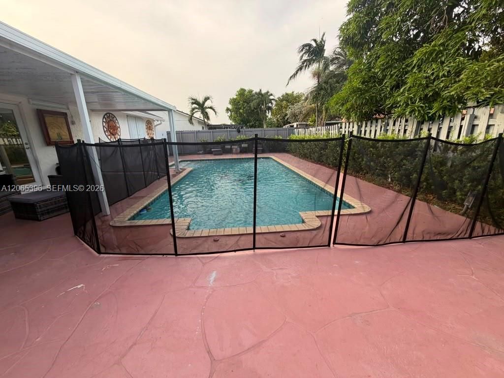 19631 NW 57th Pl , Hialeah, FL 33015 Photo