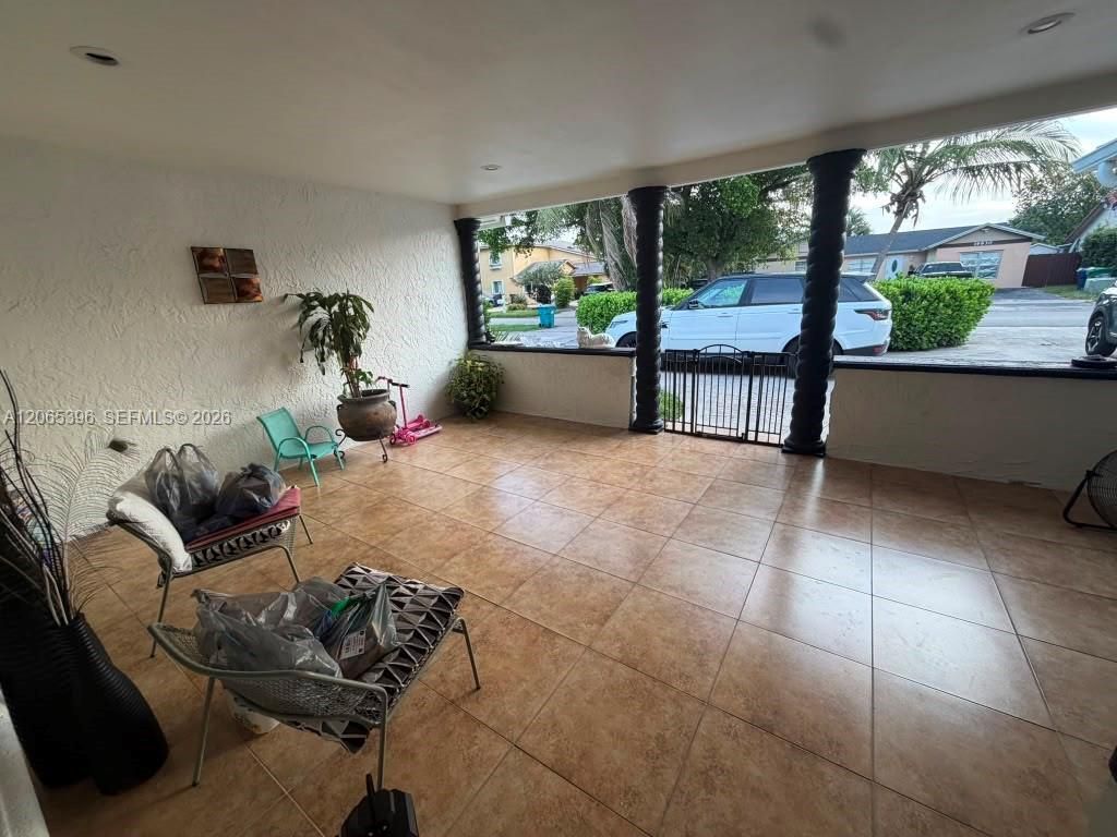 19631 NW 57th Pl , Hialeah, FL 33015 Photo