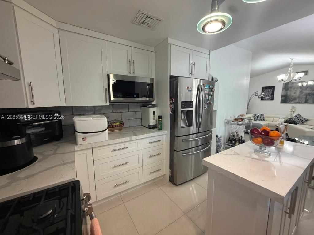 19631 NW 57th Pl , Hialeah, FL 33015 Photo
