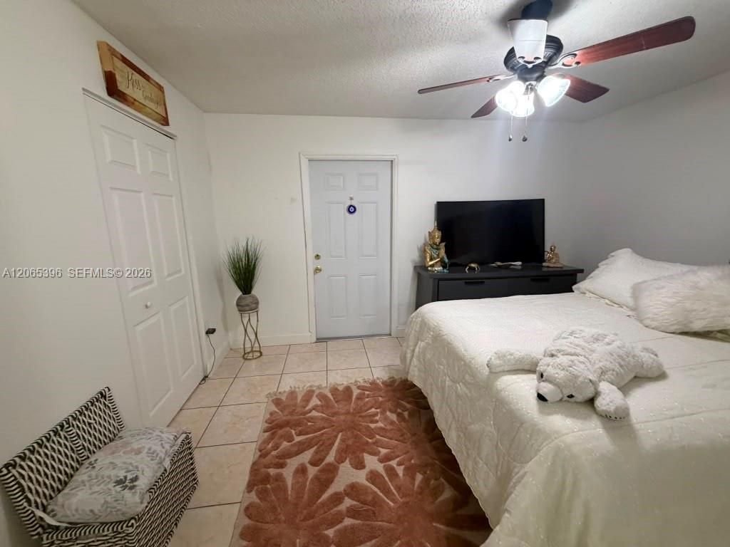 19631 NW 57th Pl , Hialeah, FL 33015 Photo