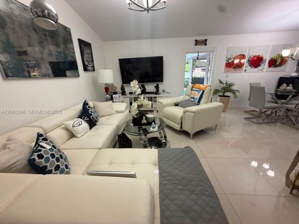 19631 NW 57th Pl , Hialeah, FL 33015 Photo