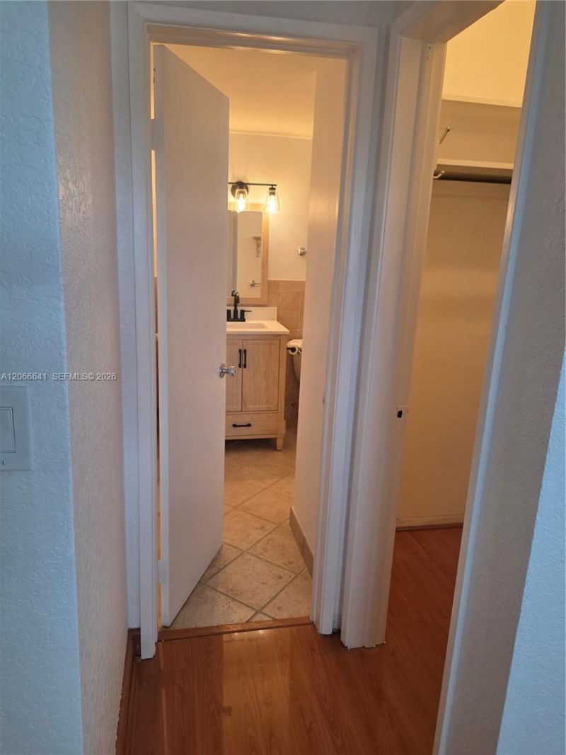 1500 SE 15th St , Unit 318, Fort Lauderdale, FL 33316 Photo