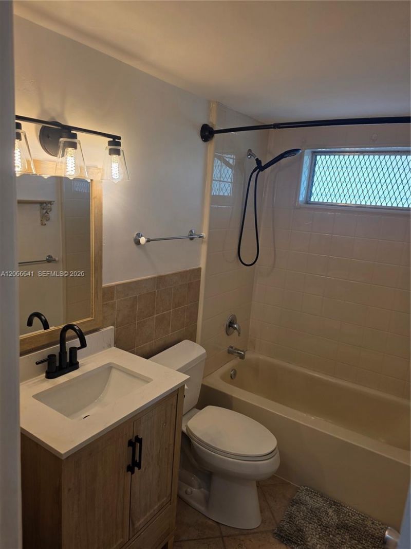 1500 SE 15th St , Unit 318, Fort Lauderdale, FL 33316 Photo
