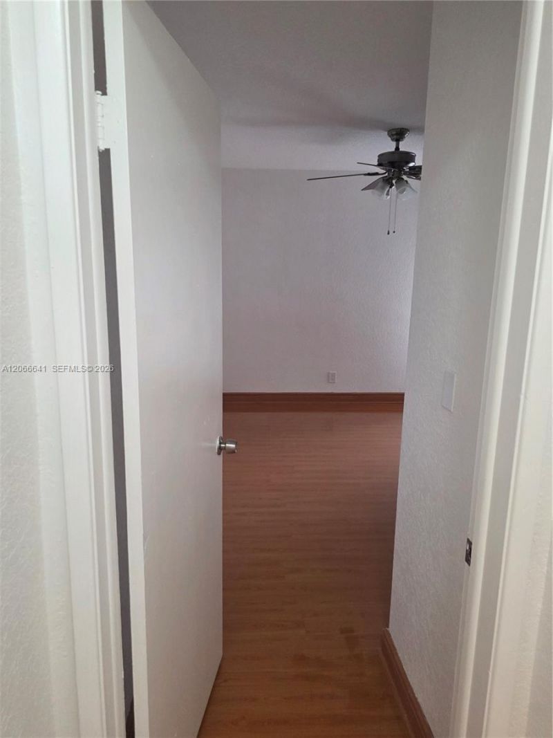 1500 SE 15th St , Unit 318, Fort Lauderdale, FL 33316 Photo
