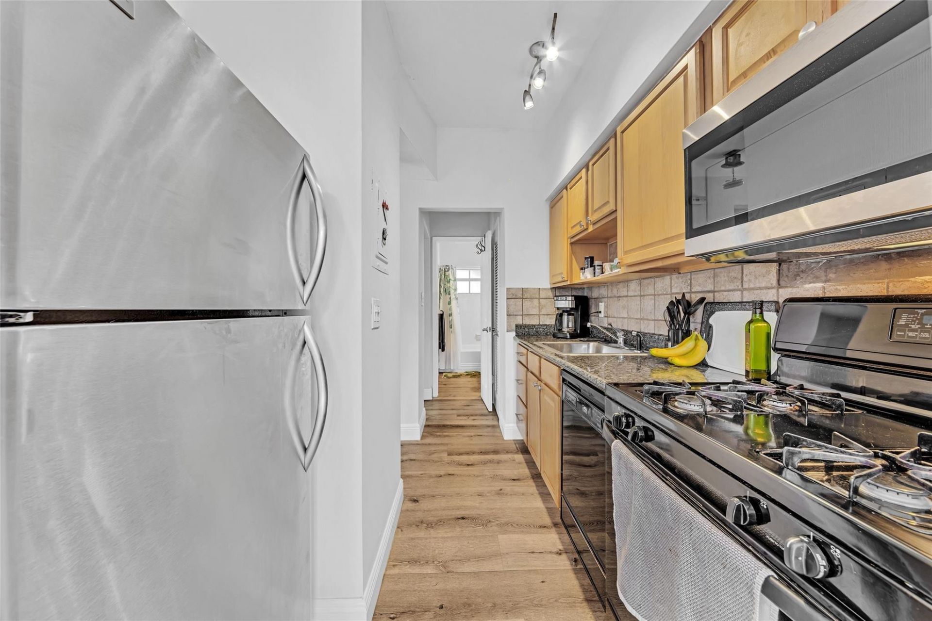 805 NE 17th Avenue, Unit 4, Fort Lauderdale, FL 33304 Photo